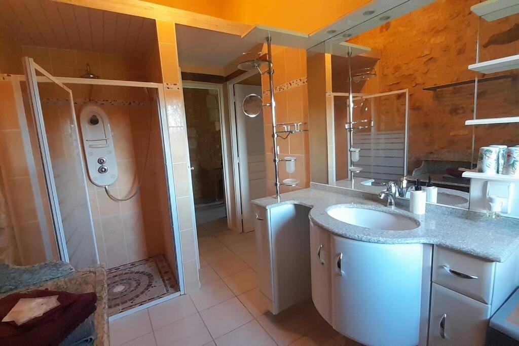 Gite Lot'Ivier Piscine Nature Lot Montayral Екстер'єр фото