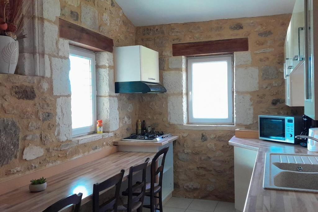 Gite Lot'Ivier Piscine Nature Lot Montayral Екстер'єр фото